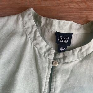 Green 100% linen Eileen Fisher top with button collar